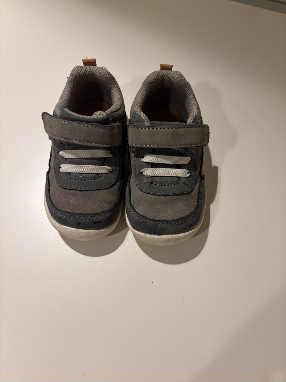 Stride Rite size 6 baby shoes